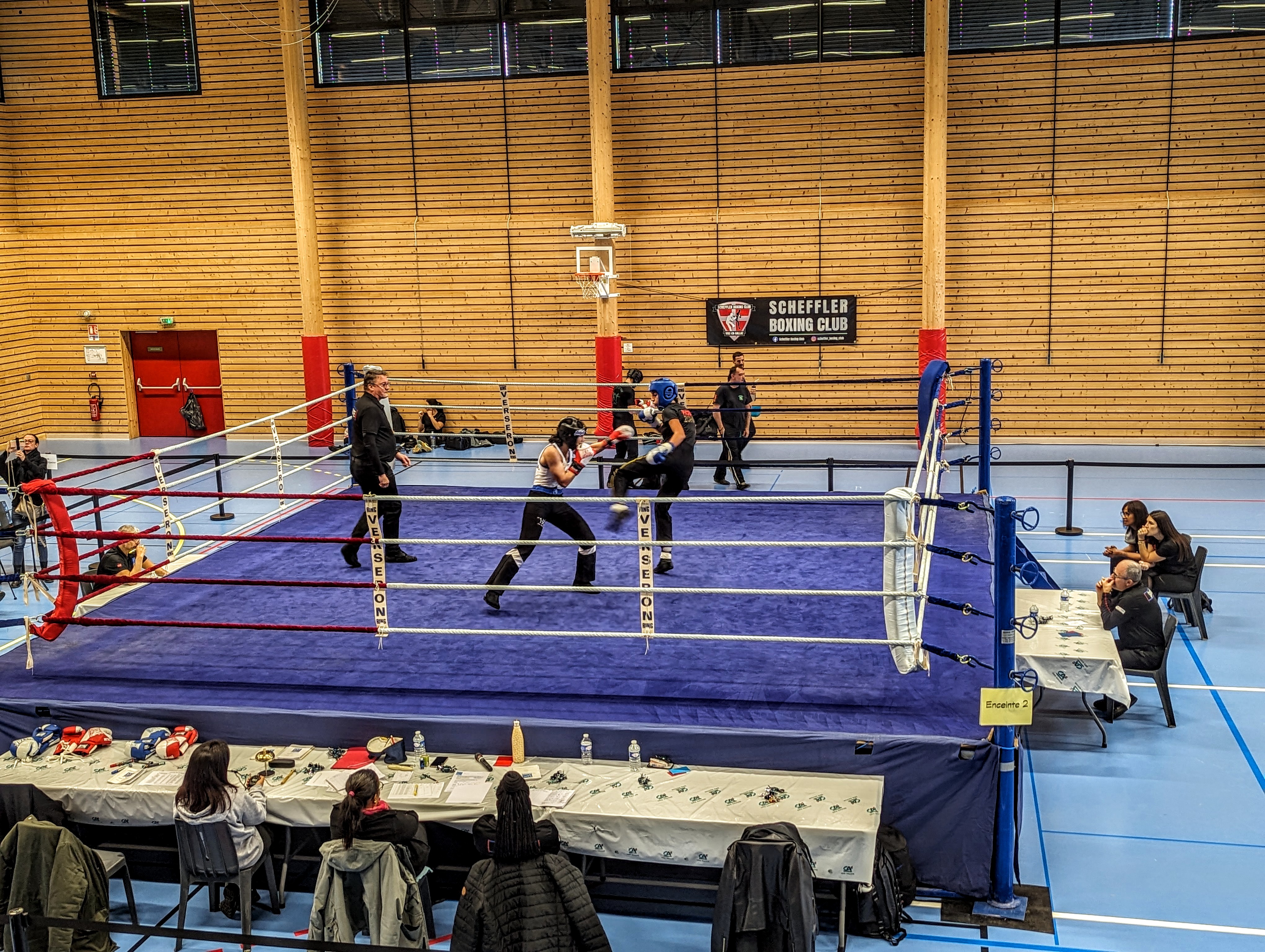 Combat de Savate Boxe Française sur le ring